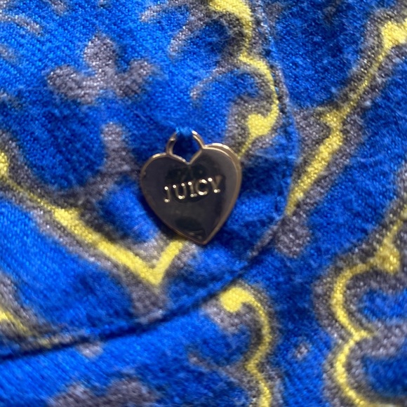 Juicy Couture tuxedo style blue and gold flannel pajama set w/ pink piping Small - Picture 8 of 16